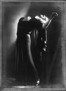 Ana kao Majka Jugovića u predstavi Smrt majke Jugovića Mage Magazinović 1927.