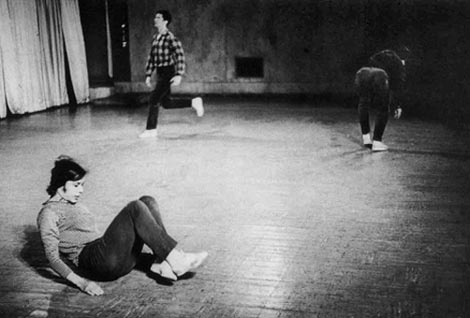 Judson Dance Theatre: Trio A (Mind is a Muscle, Part 1), kor. Yvonne Rainer