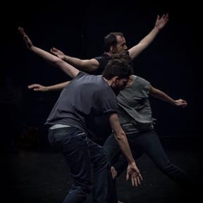 Monokrom, kor. Iva Nerina Sibila