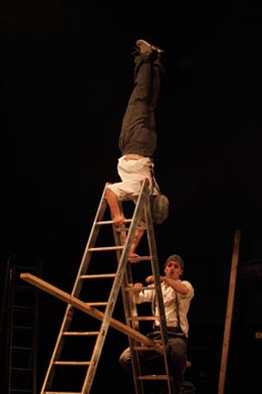 Cirk La Putyka, Slapstick Sonata, red. Maksim Komaro, foto: Sinisa Glogoski