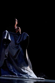 Compagnie Pedro Pauwels, Sors, kor. Mary Wigman, Pedro Pauwels, Josef Nadj, Carlotta Ikeda, Robyn Orlin, Jérôme Thomas