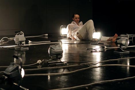 BADco., Zagreb: Stranac, red. Goran Sergej Pristaš, tekst Goran Ferčec