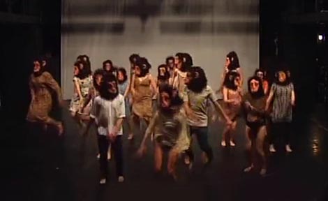 Udruga profesionalnih plesnih umjetnika Puls u suradnji sa Školom suvremenog plesa Ane Maletić, Zagreb: This/krimi/nacija, autorica Katarina Đurđević