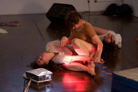 Umjetnička organizacija Četveroruka, Zagreb: Utopija produženog ovdje i sada, foto: Facebook Antisezona 20