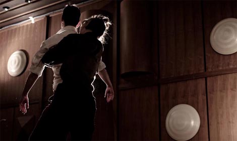 Hrvatsko narodno kazalište u Zagrebu, Umjetnička organizacija 21:21, Zagreb: Zagrljaji, autorski projekt Ksenije Zec, foto: hnk.hr